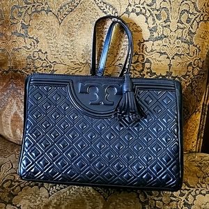 Tory Burch, leather, spacious authentic.Normal were.